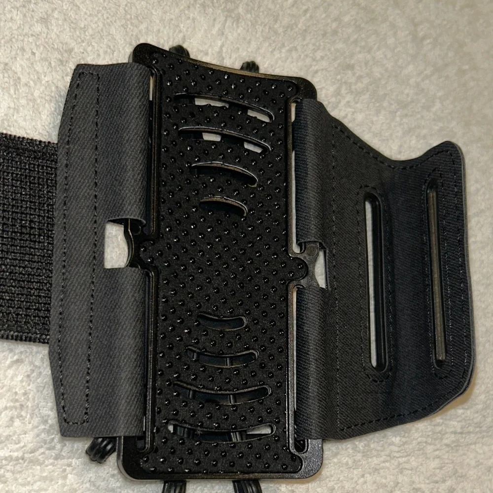 Newppon Phone Holder Wristband